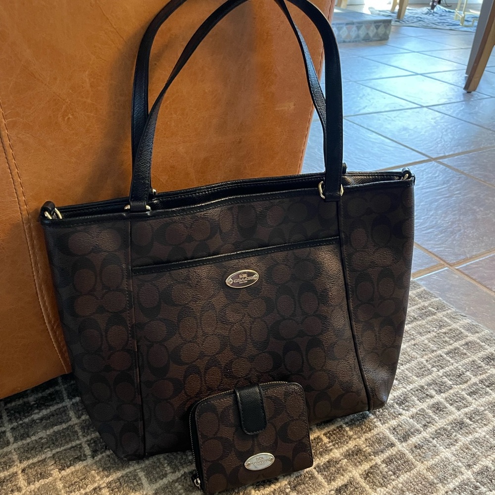 Coach signature black and brown tote with matching wallet